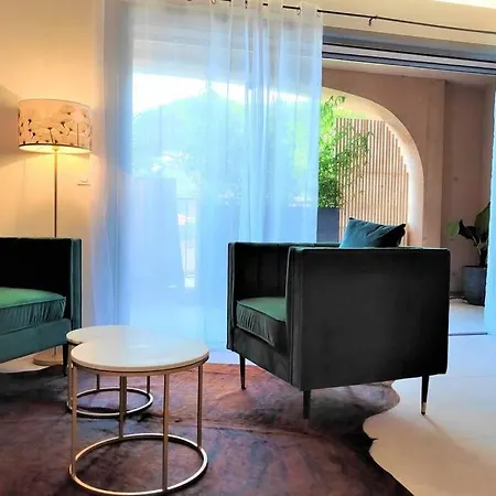 Jm - Le Temps D'une Escale * Hyères